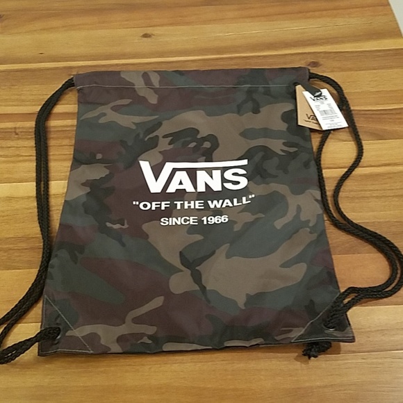 vans off the wall drawstring bag